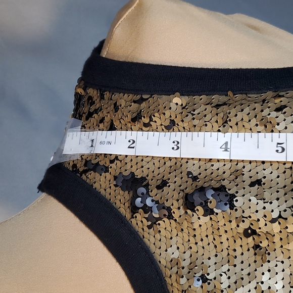Gap gold sequined heavy tank size m - Picture 5 of 11